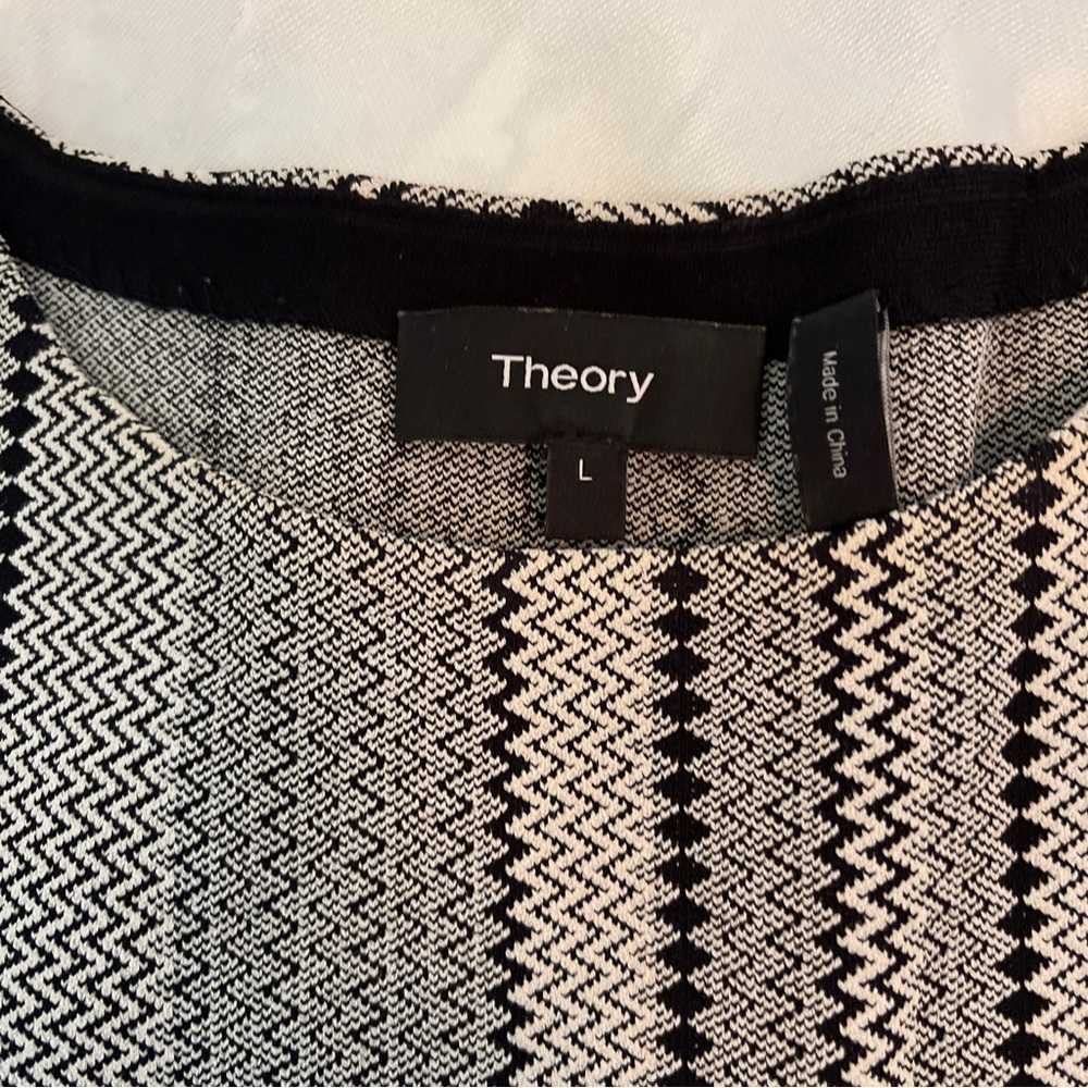 Theory Womans Short Sleeve Top Large